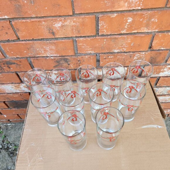 Vintage Anchor Hocking Poinsettia & Ribbons 15 oz. Iced Tea Drinking Glasses - Picture 3 of 4